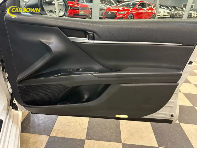 2018 Toyota Camry SE Image 34 of 37