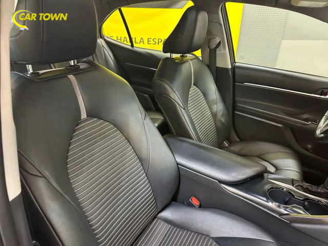 2018 Toyota Camry SE Image 19 of 37