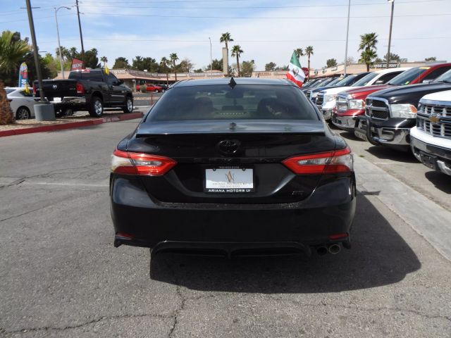 Vehicle image 5 of 18