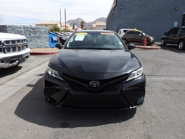 Vehicle image 8 of 18