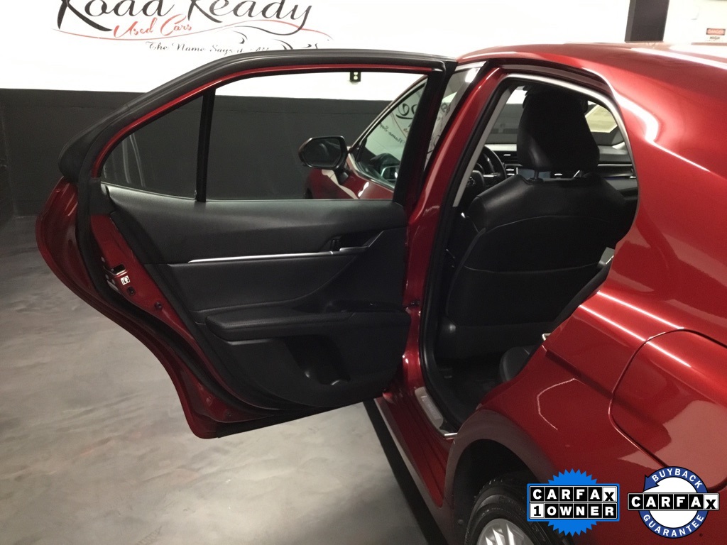 Vehicle image 27 of 50