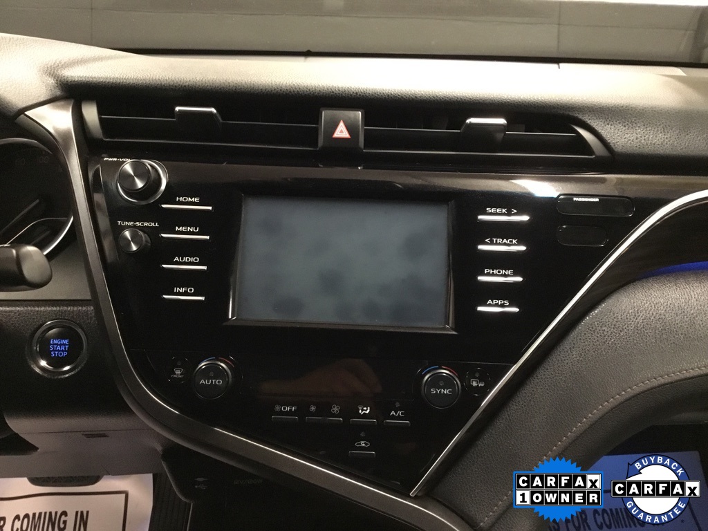 Vehicle image 47 of 50