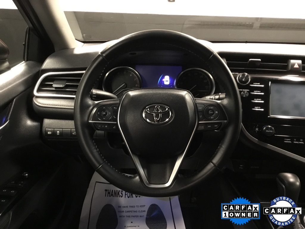 Vehicle image 25 of 50
