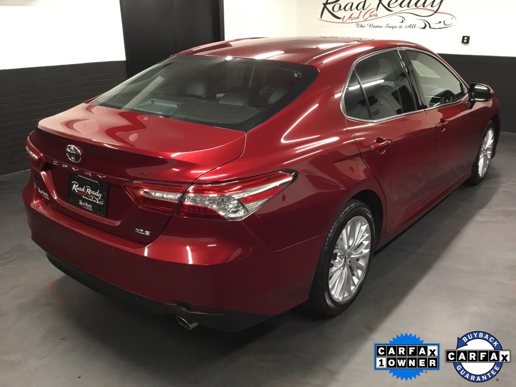 Vehicle image 10 of 50
