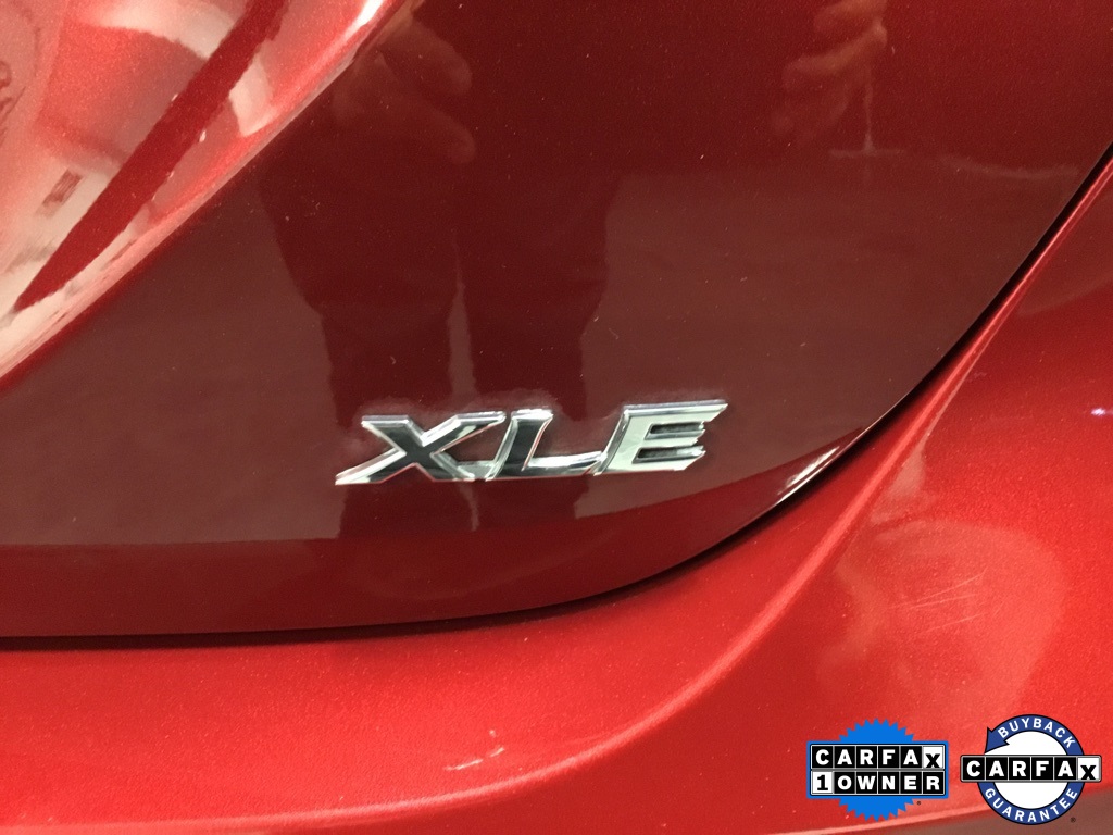 Vehicle image 13 of 50