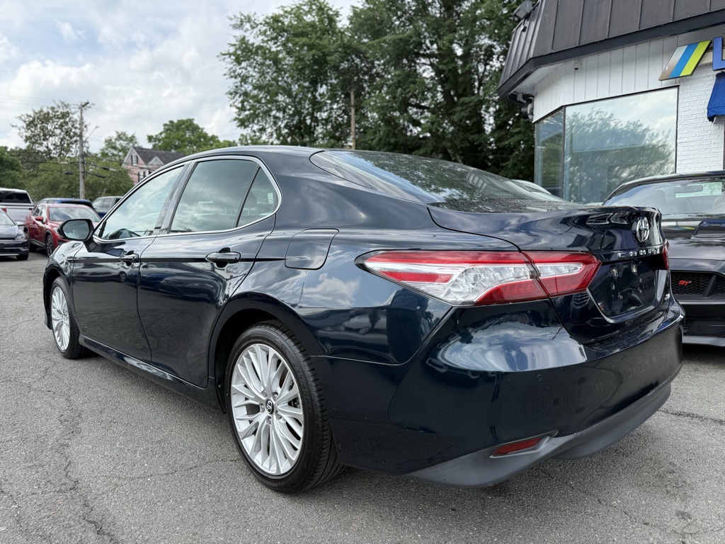 Vehicle image 5 of 28