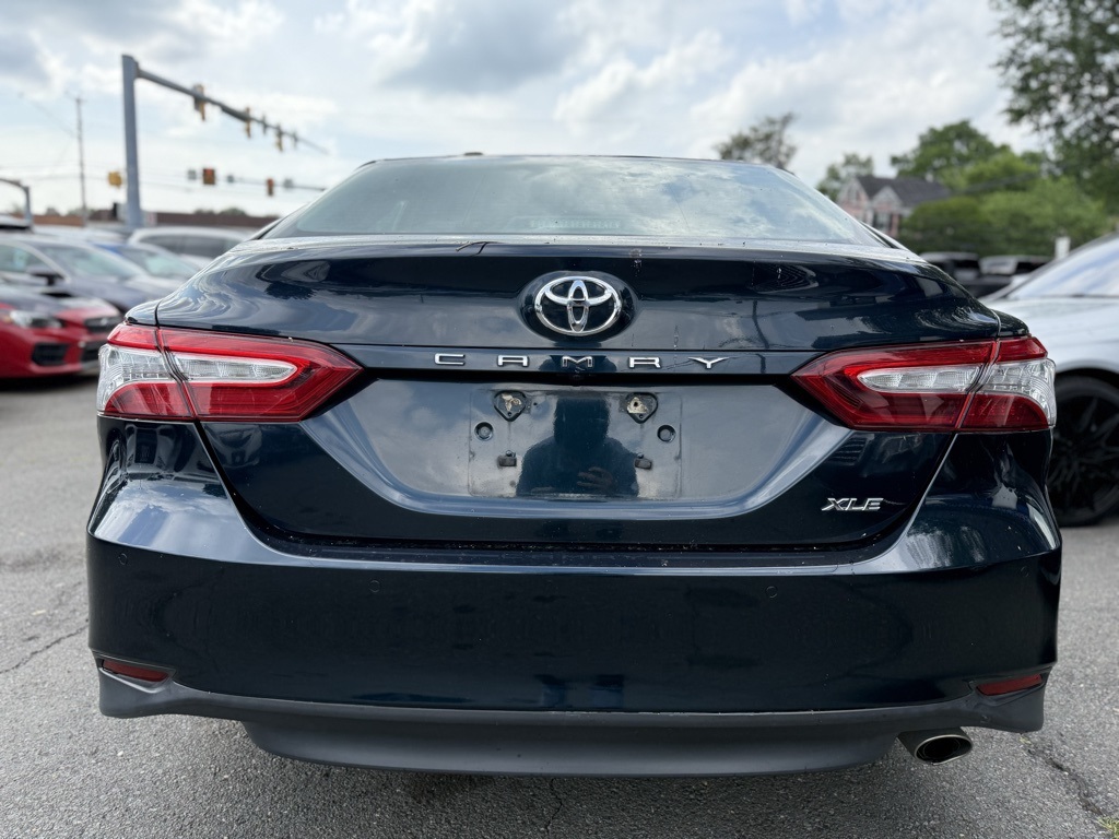 Vehicle image 4 of 28