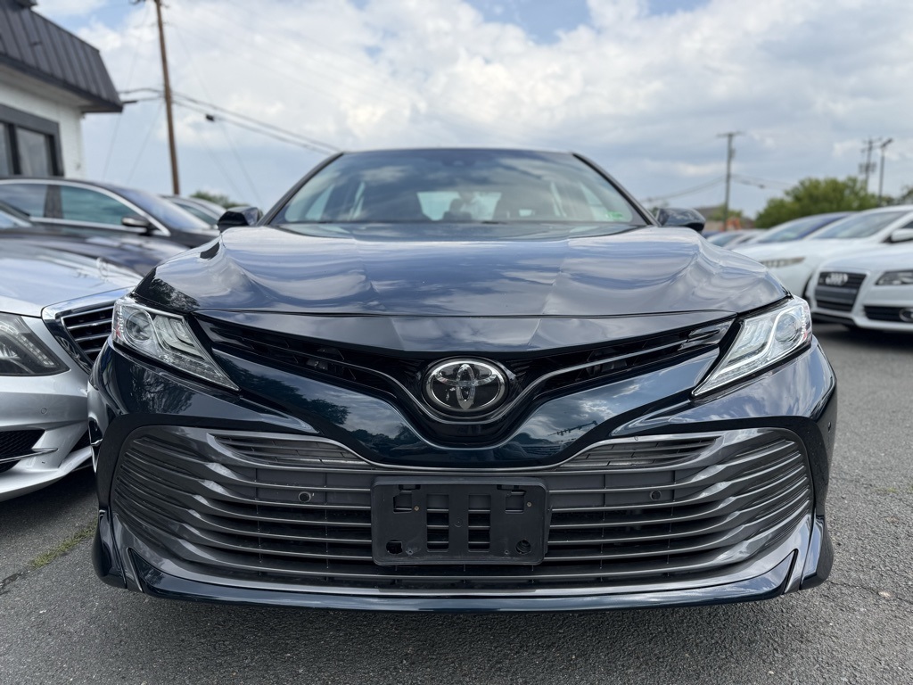 Vehicle image 7 of 28