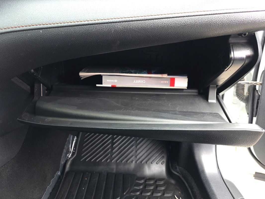 Vehicle image 28 of 43