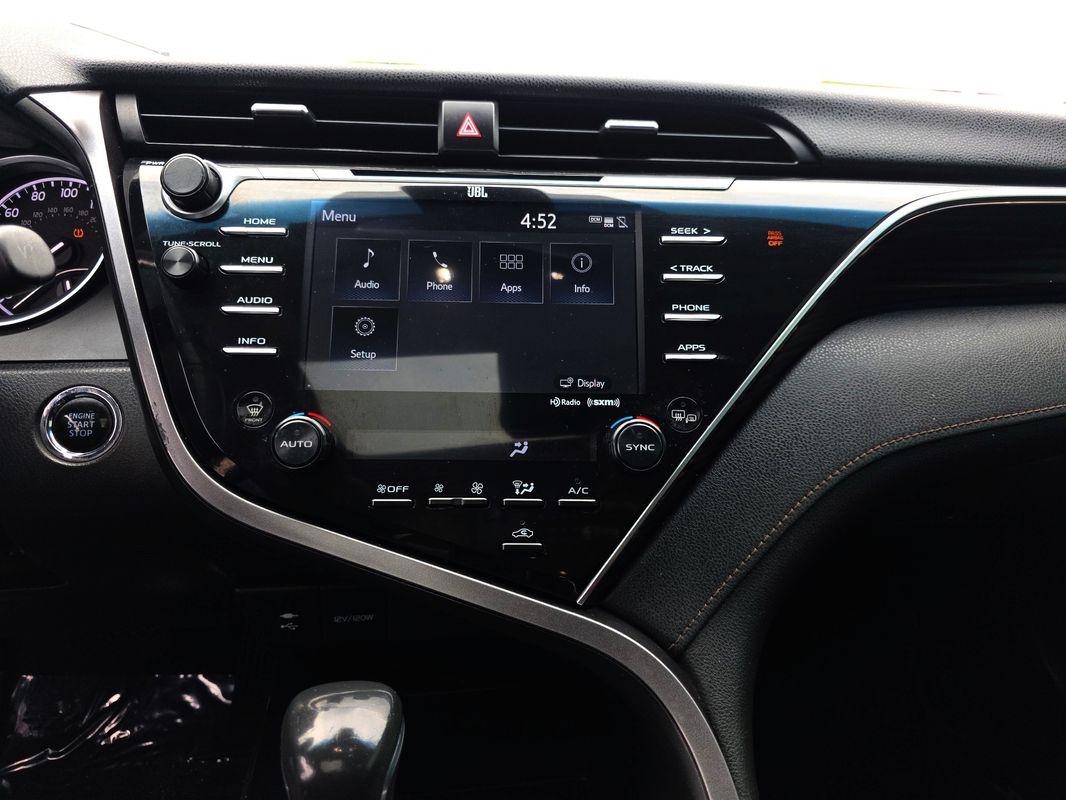 Vehicle image 37 of 43
