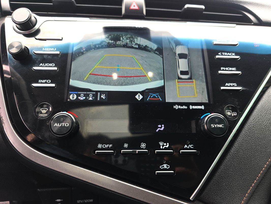 Vehicle image 17 of 43