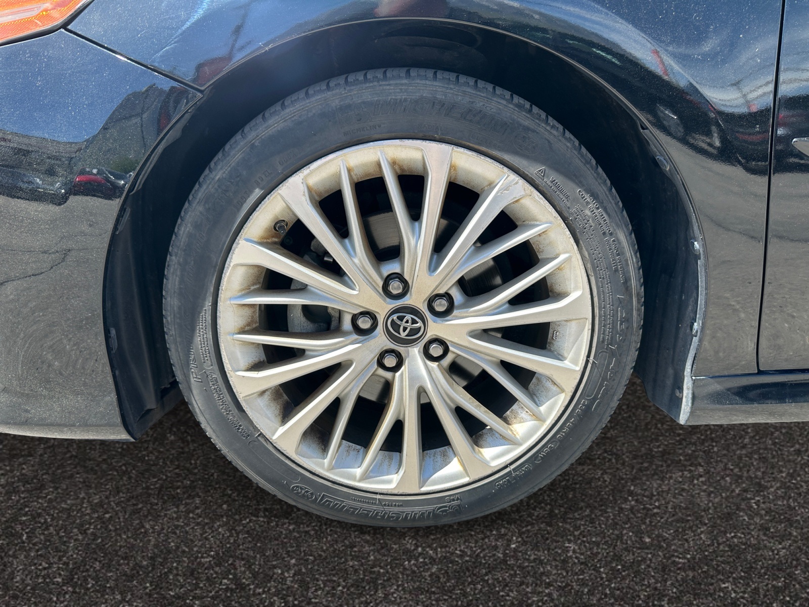 Vehicle image 16 of 31