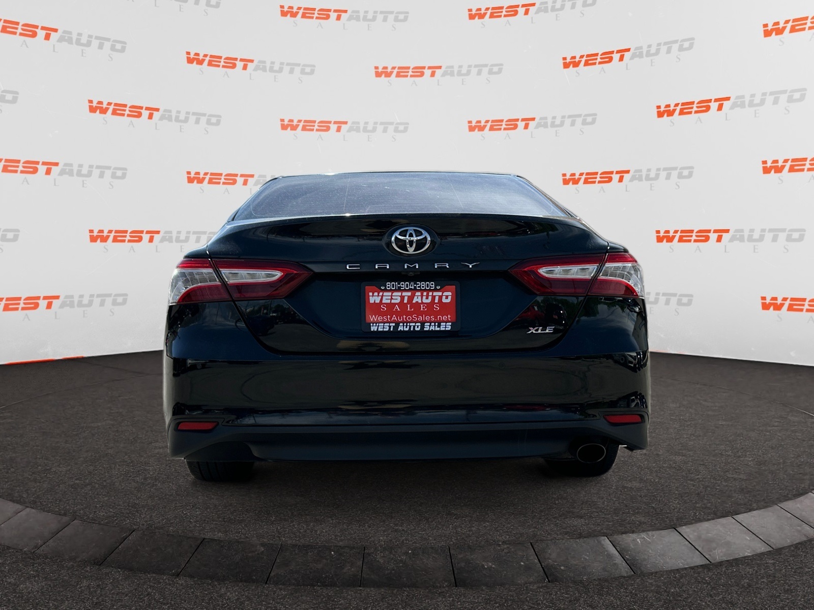 Vehicle image 8 of 31