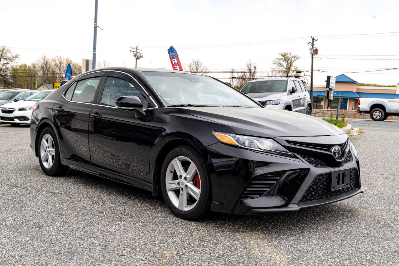 Vehicle image 4 of 24