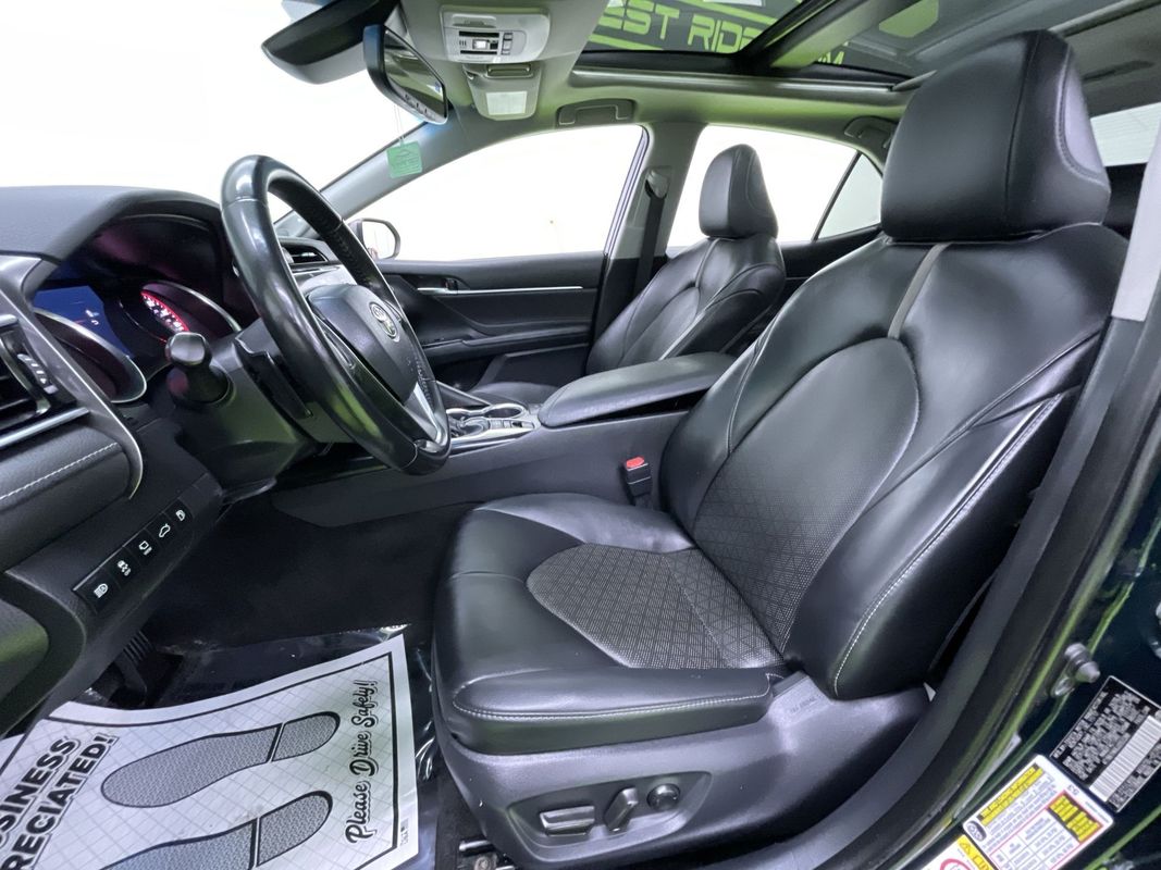 Vehicle image 16 of 29