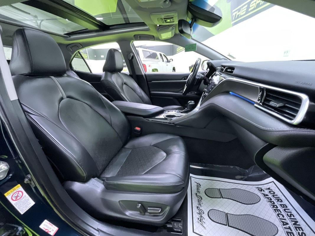 Vehicle image 28 of 29