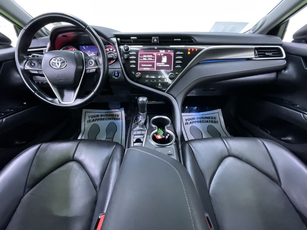 Vehicle image 17 of 29