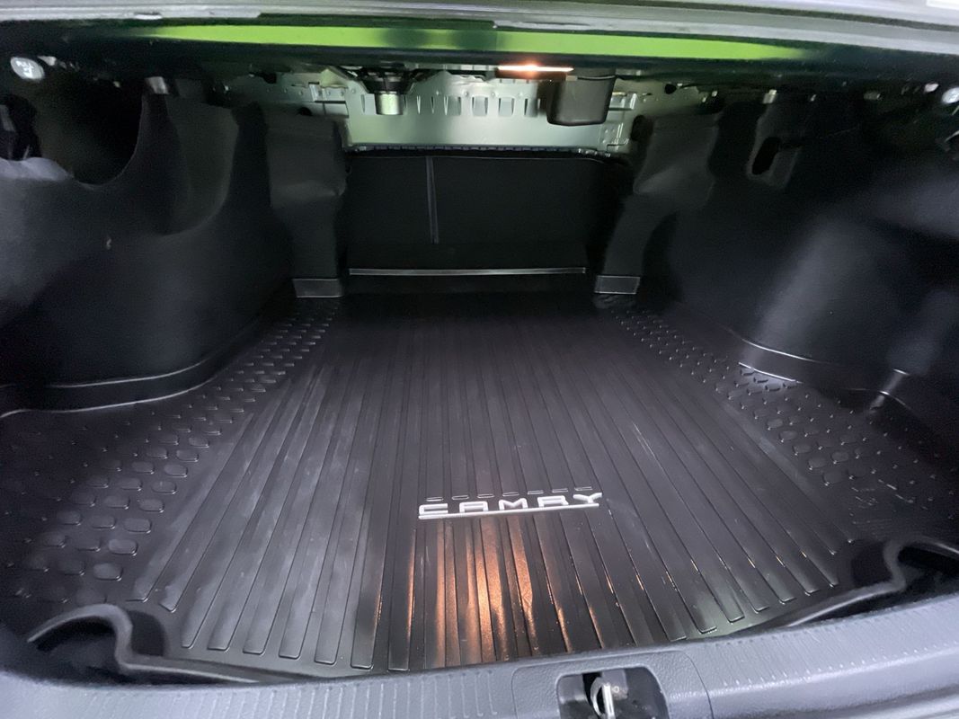 Vehicle image 27 of 29