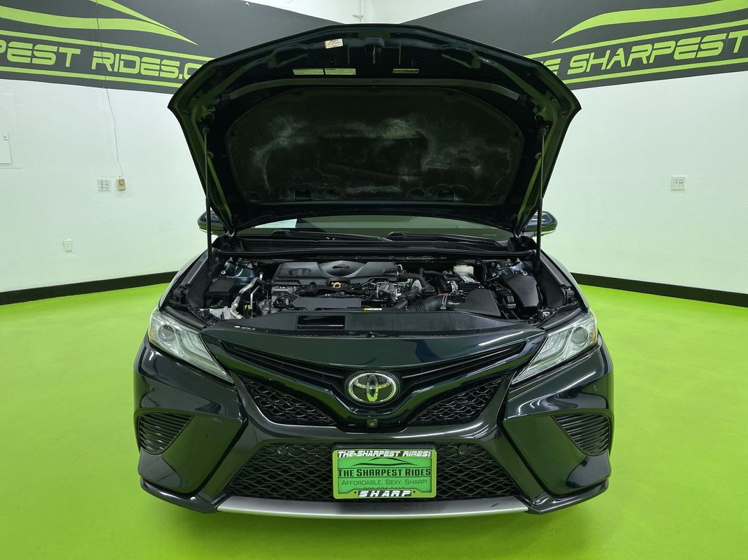 Vehicle image 10 of 29