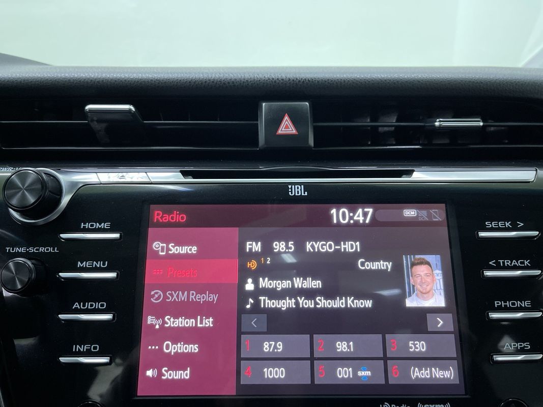 Vehicle image 20 of 29