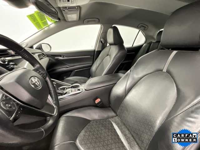Vehicle image 10 of 30