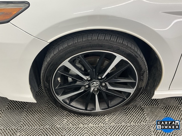 Vehicle image 7 of 30