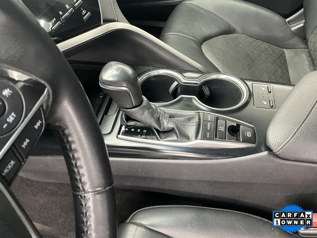 Vehicle image 18 of 30