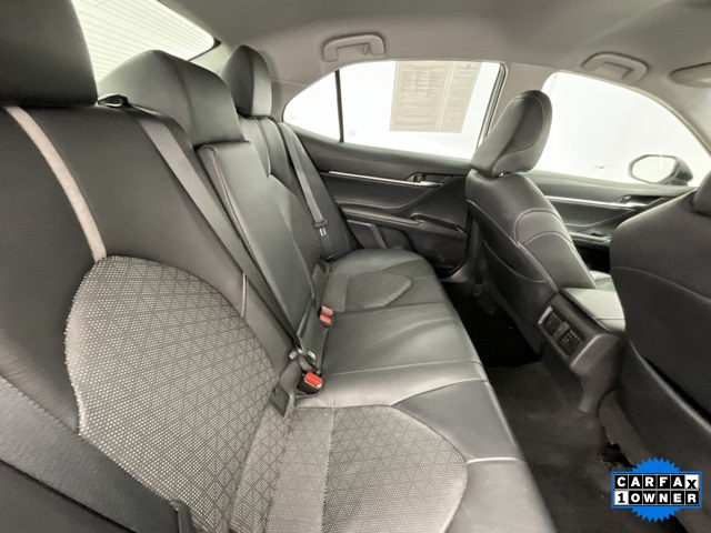 Vehicle image 8 of 30