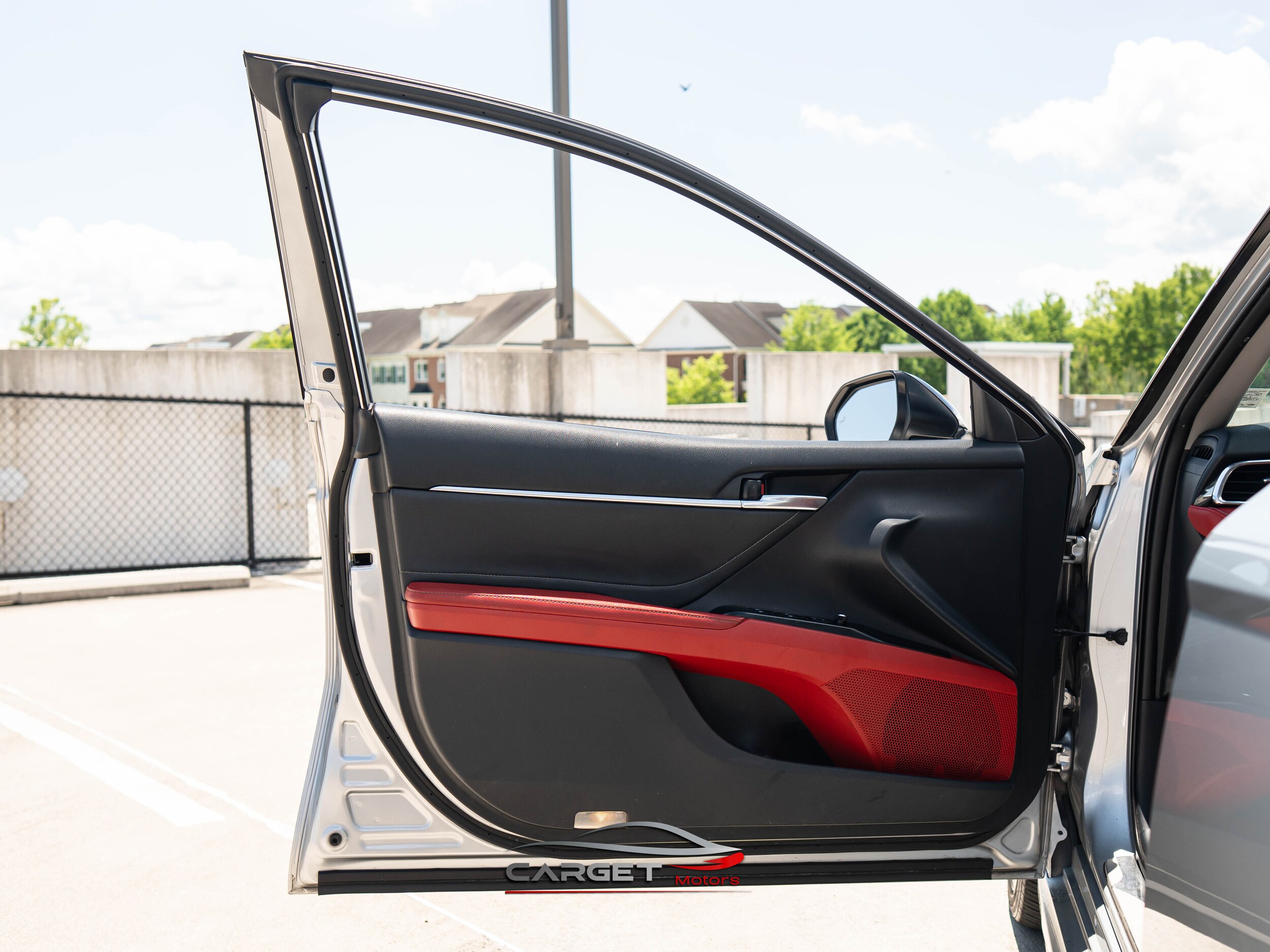 Vehicle image 38 of 48
