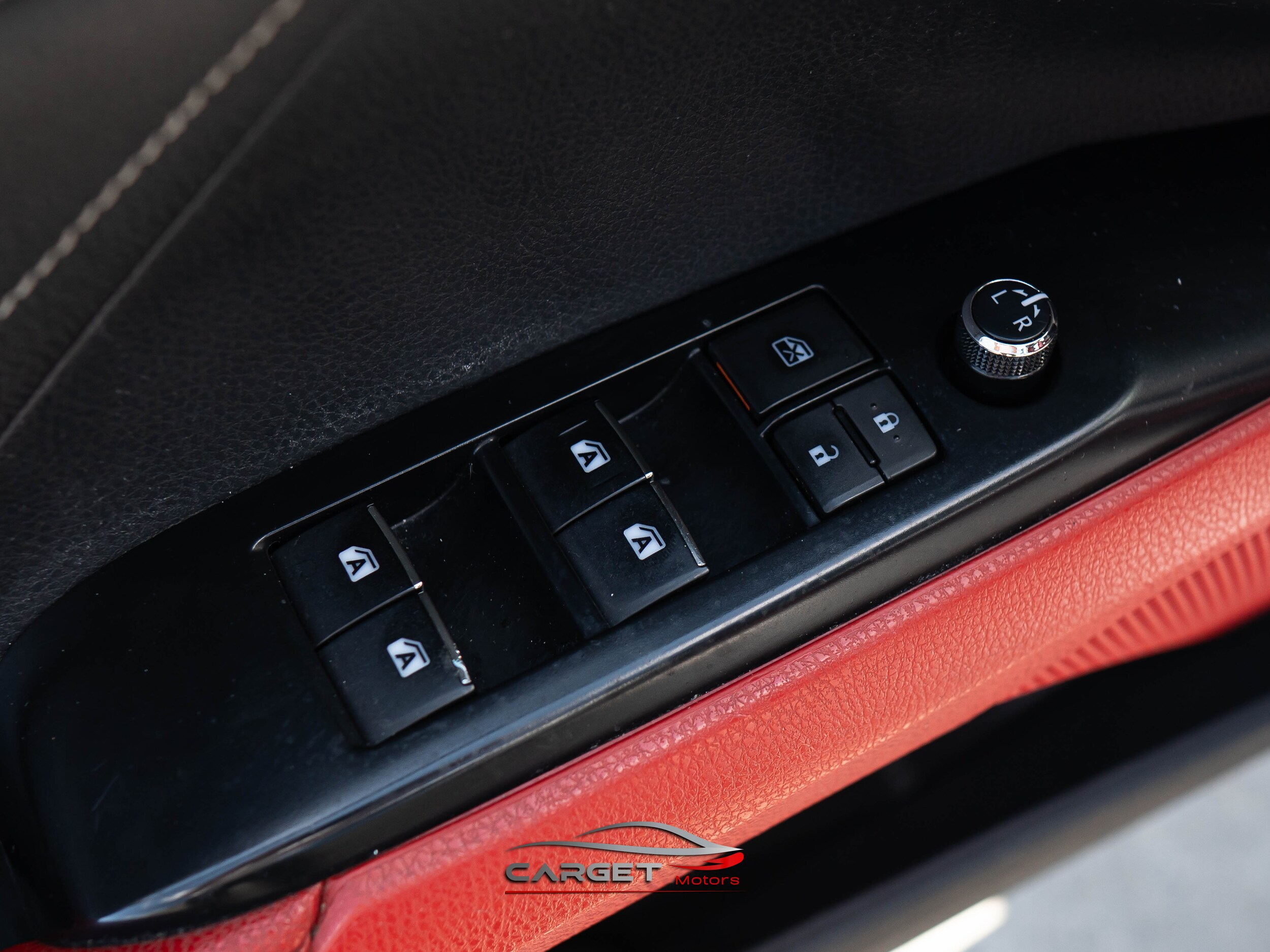 Vehicle image 37 of 48