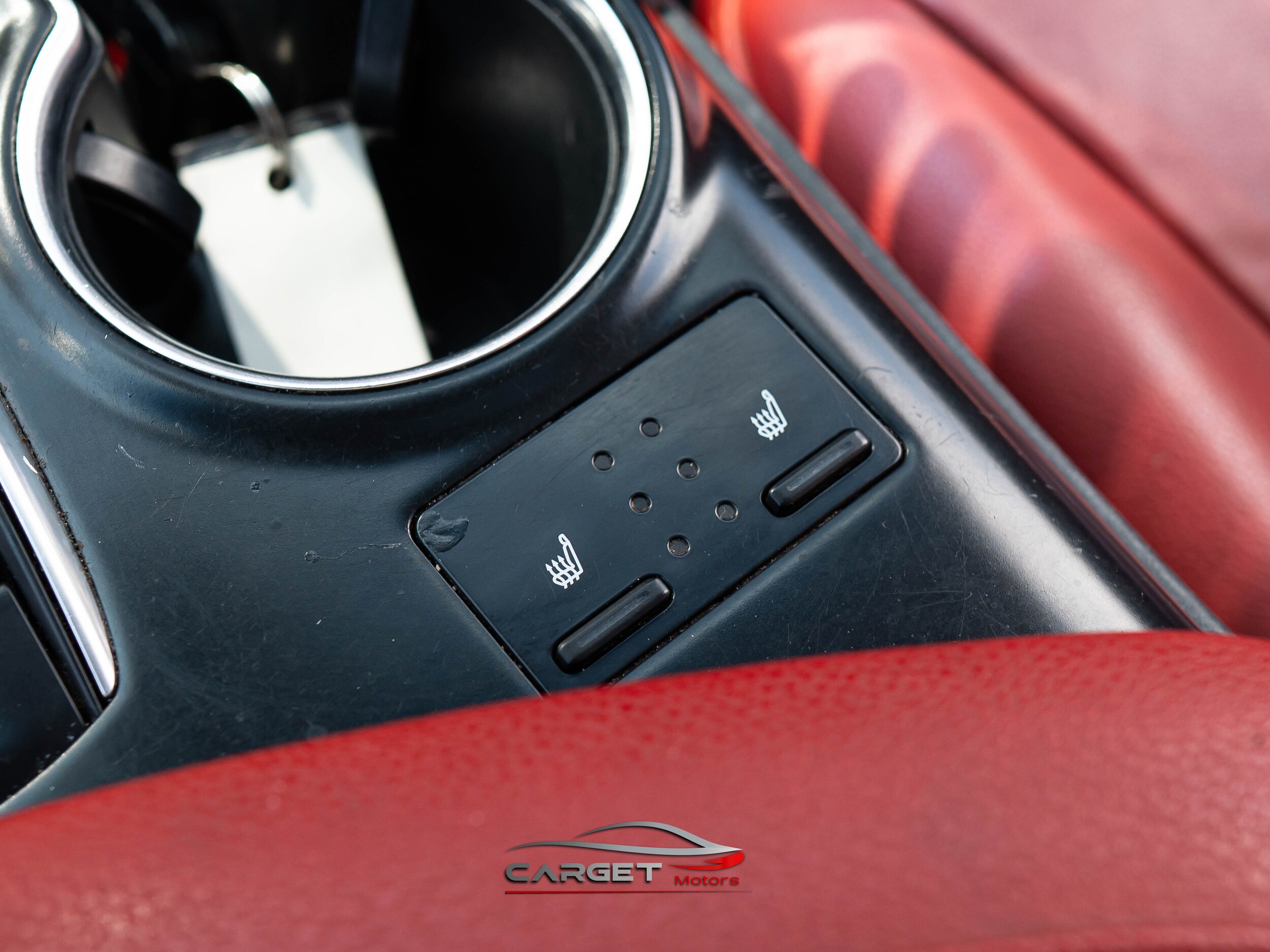 Vehicle image 33 of 48