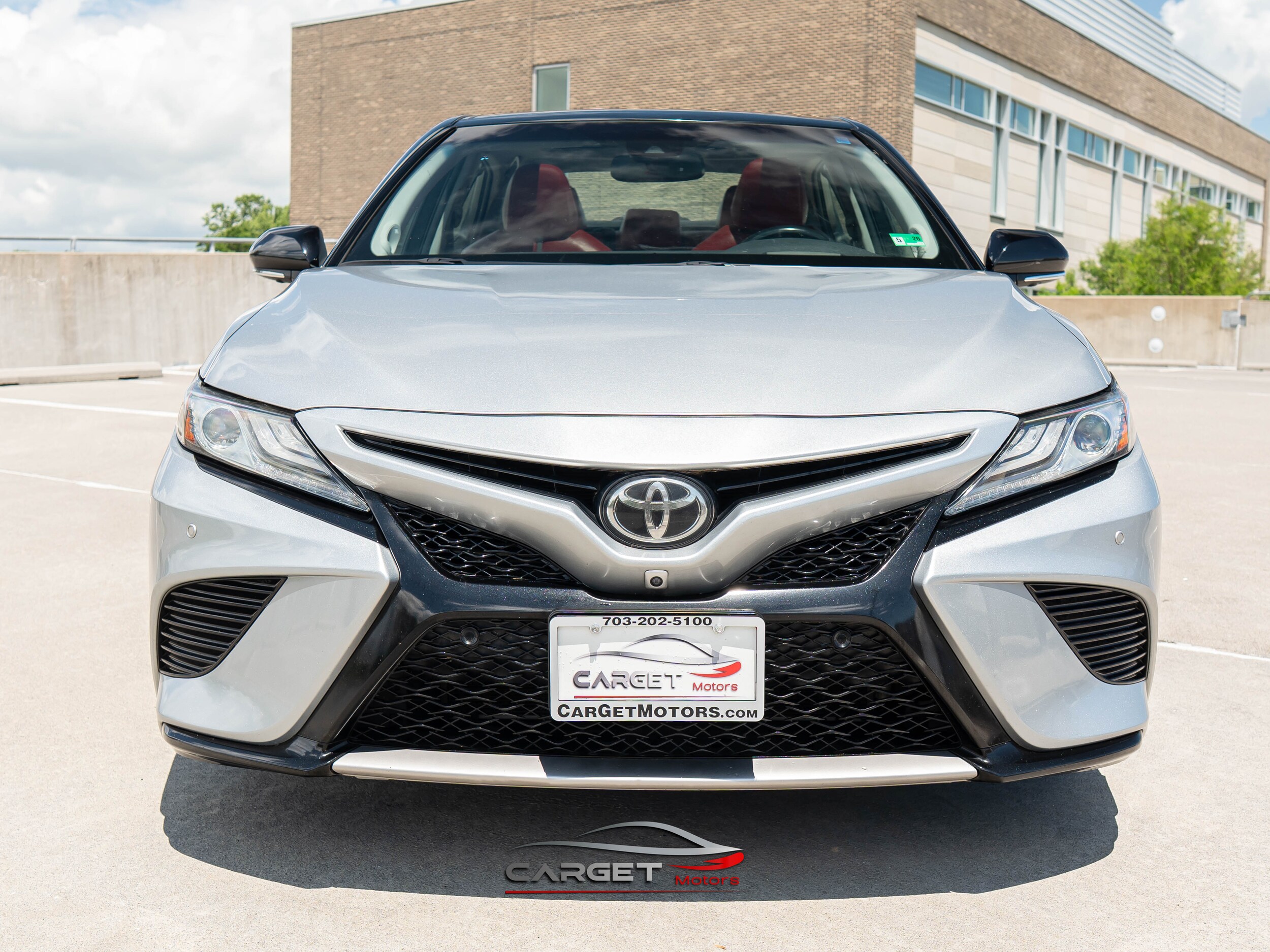 Vehicle image 2 of 48
