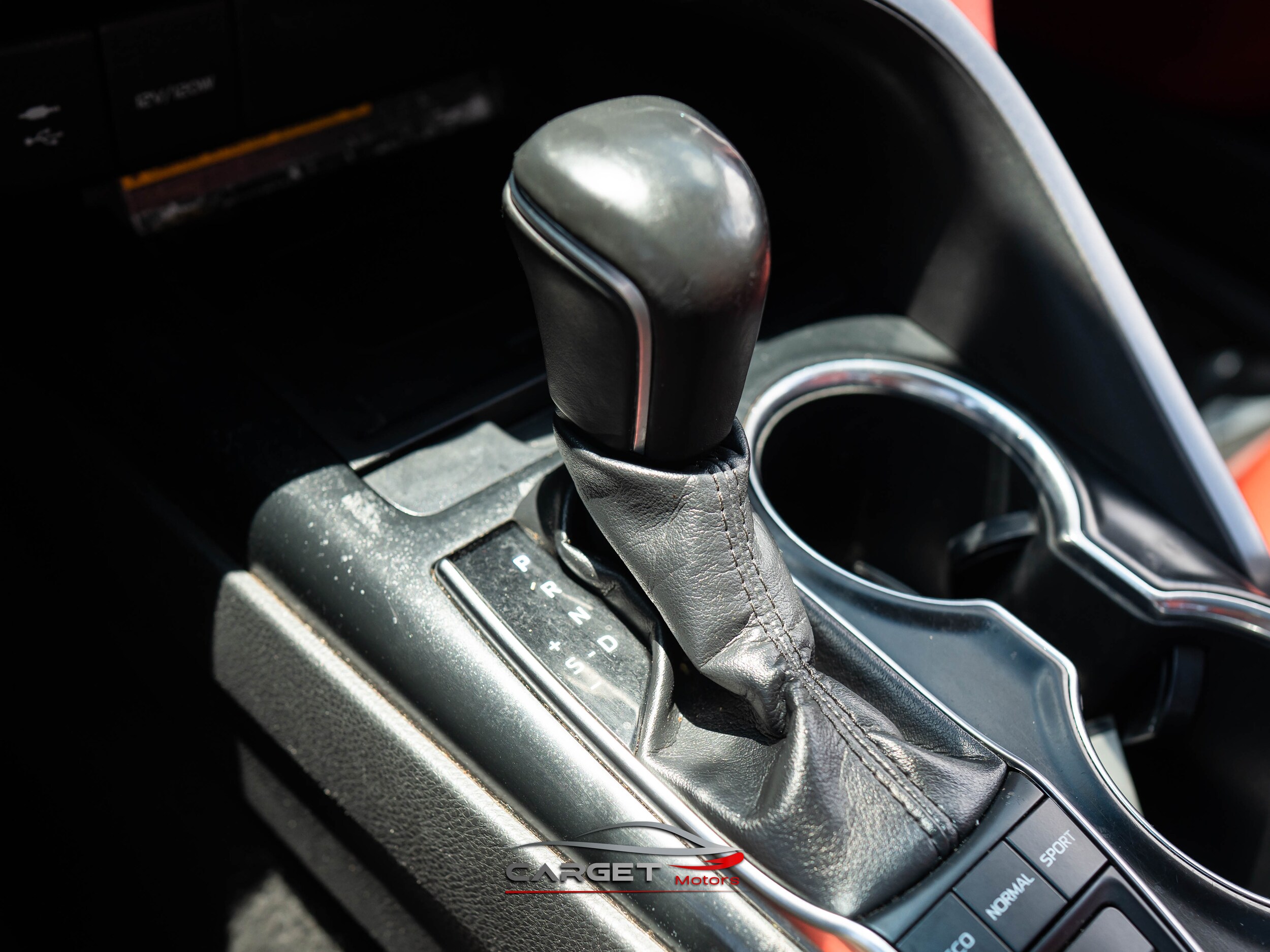Vehicle image 31 of 48