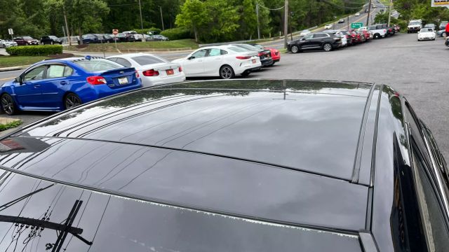 Vehicle image 11 of 30