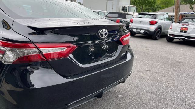 Vehicle image 13 of 30