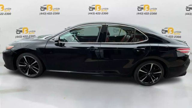 Vehicle image 8 of 30