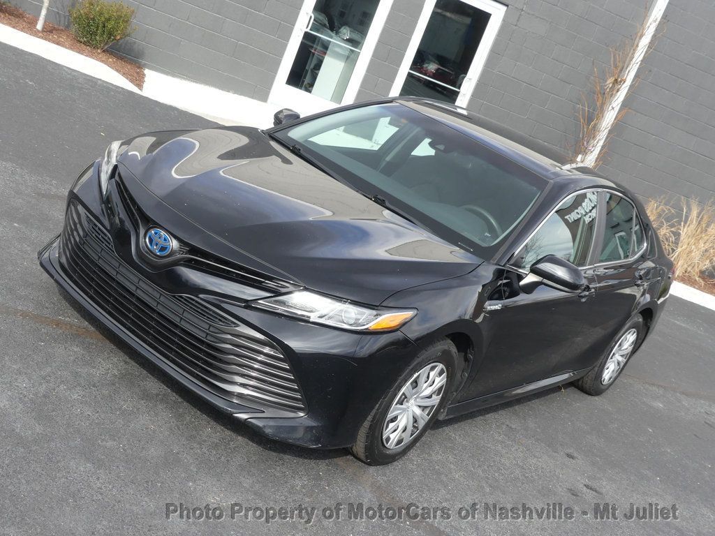 Vehicle image 14 of 46