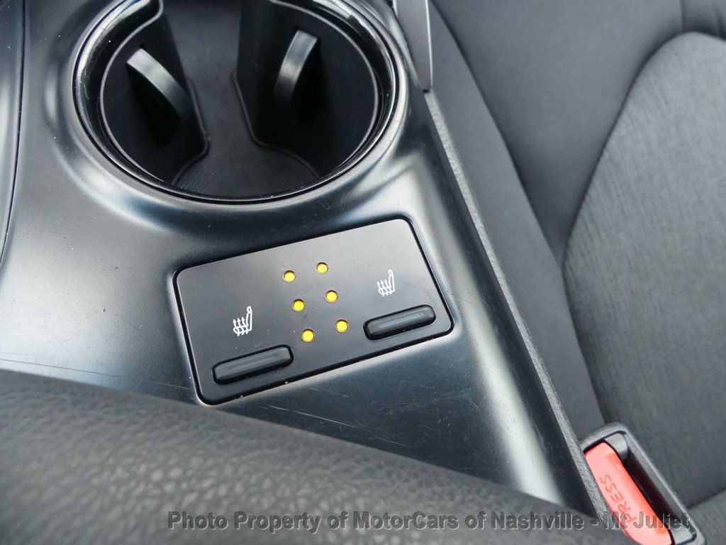 Vehicle image 40 of 46