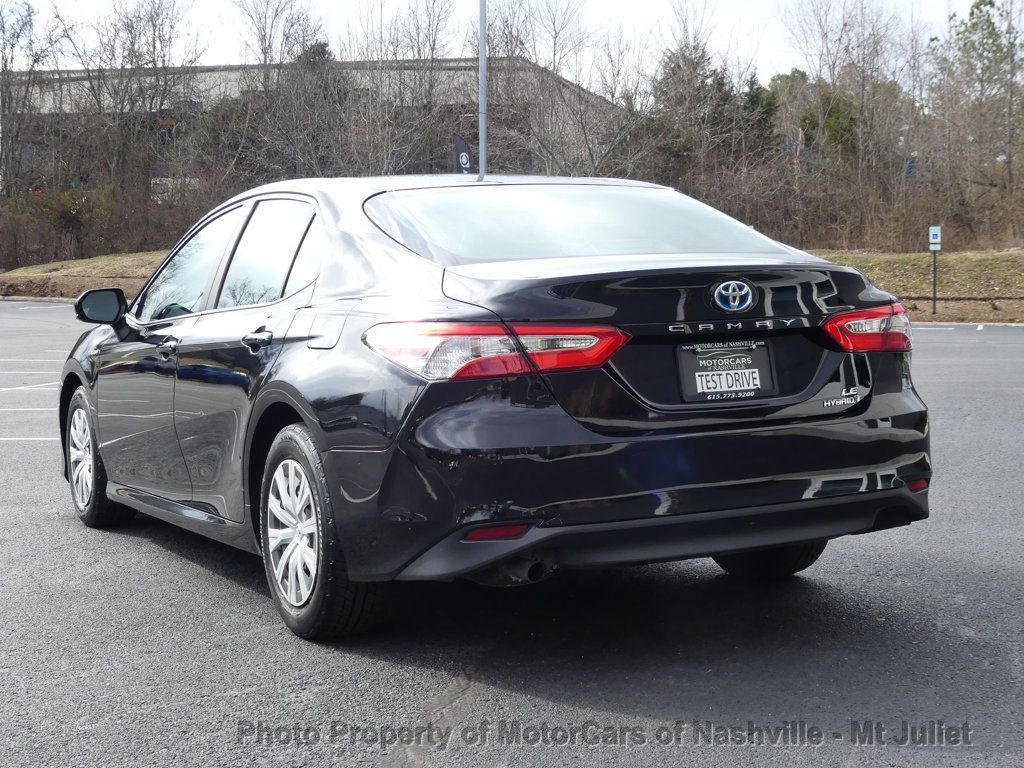 Vehicle image 13 of 46