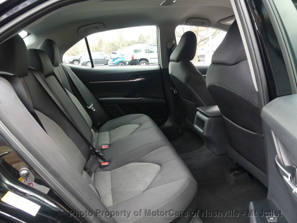 Vehicle image 25 of 46