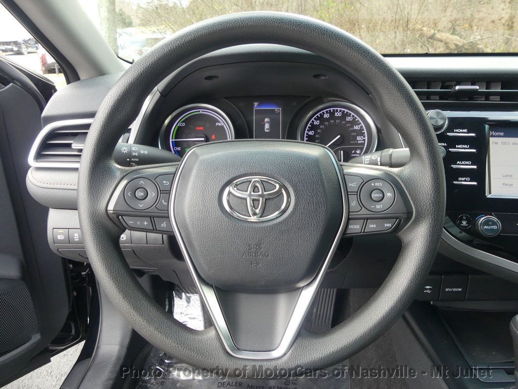 Vehicle image 31 of 46