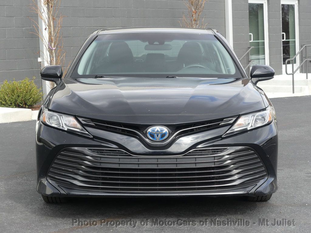 Vehicle image 4 of 46
