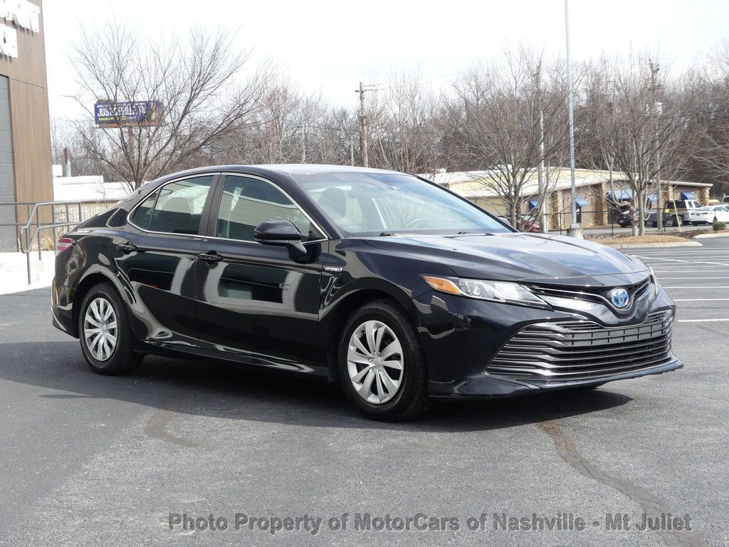 Vehicle image 11 of 46