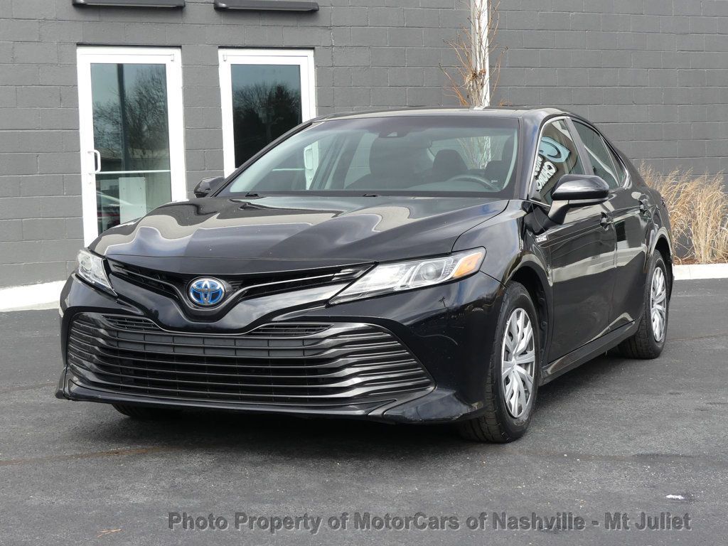 Vehicle image 10 of 46