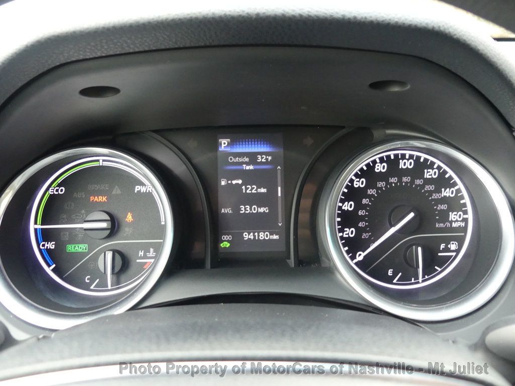 Vehicle image 34 of 46