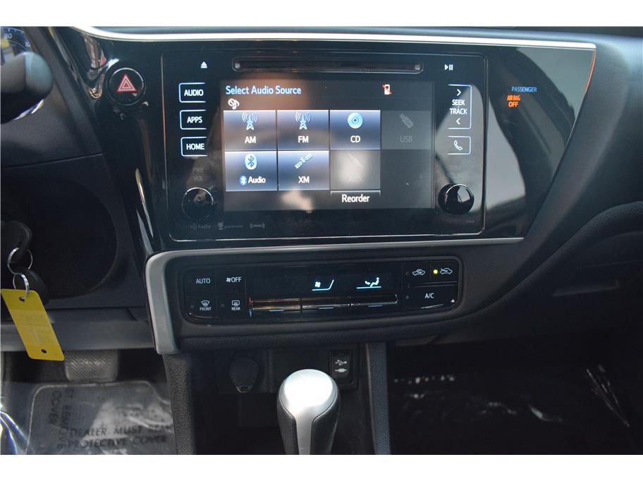 Vehicle image 15 of 31
