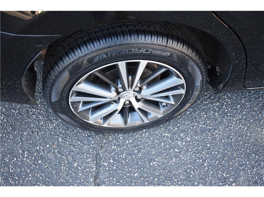 Vehicle image 29 of 31