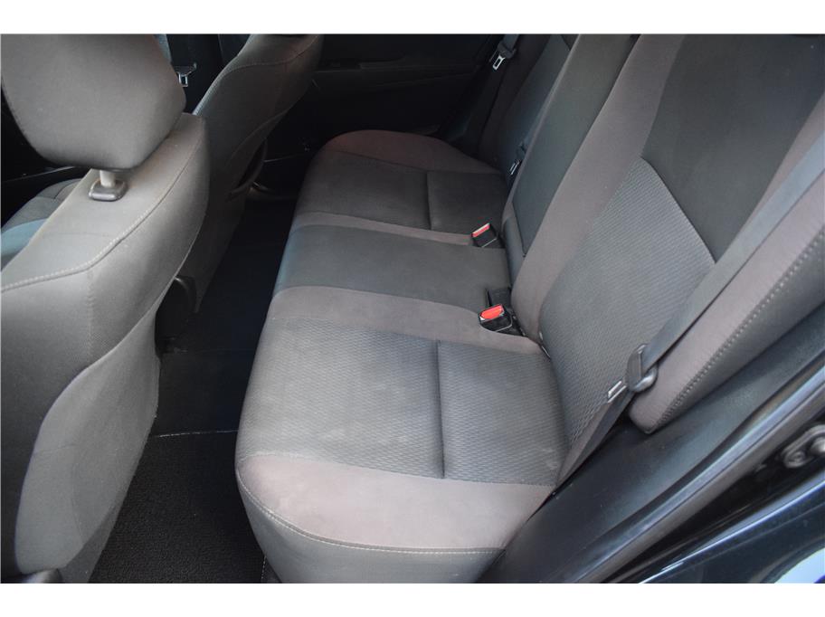 Vehicle image 23 of 31