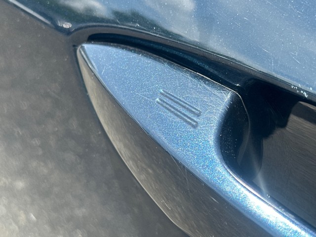 Vehicle image 12 of 31