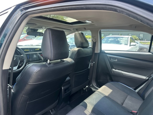 Vehicle image 27 of 31